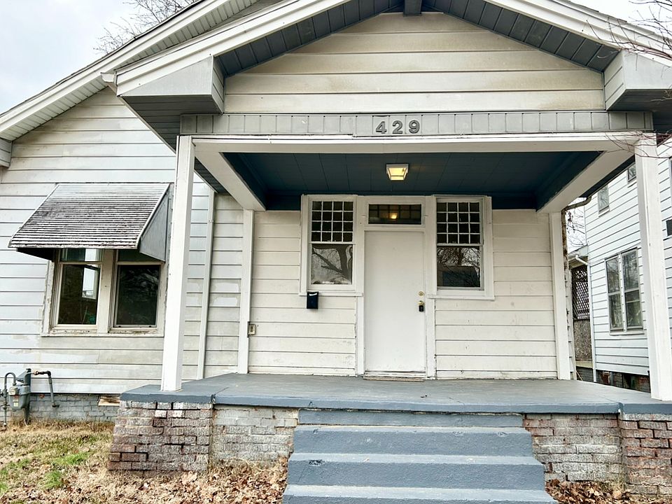 1st image of 429 S Grand Ave