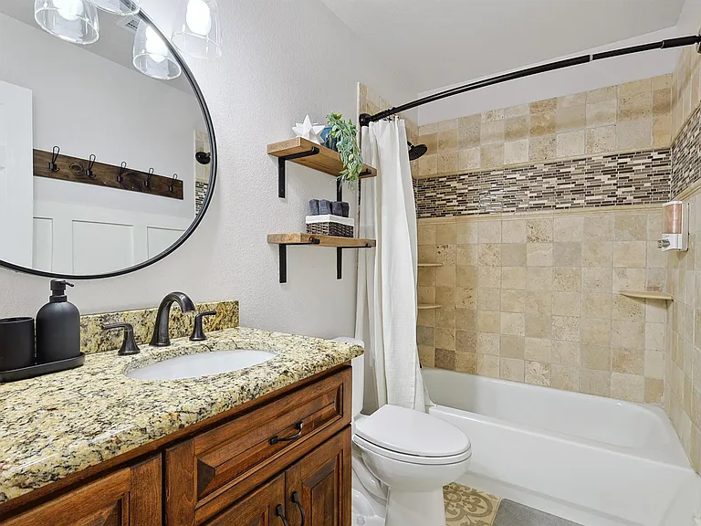 2604 Brandi Ln — Photo 22