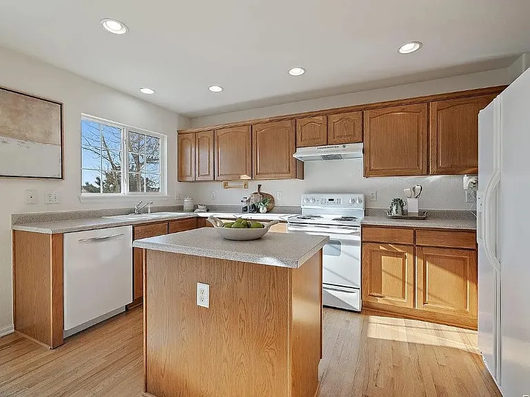 7459 S Lewiston St — Photo 17