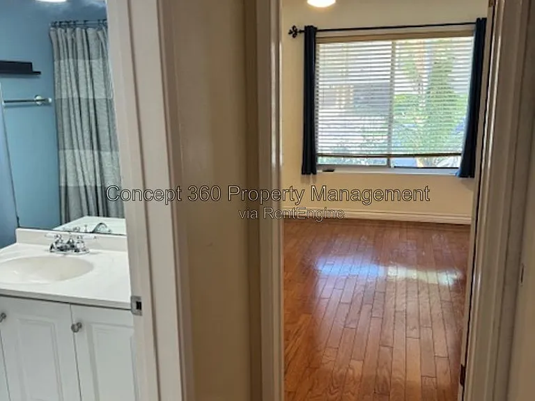 1604 E 2nd St #1H — Photo 22