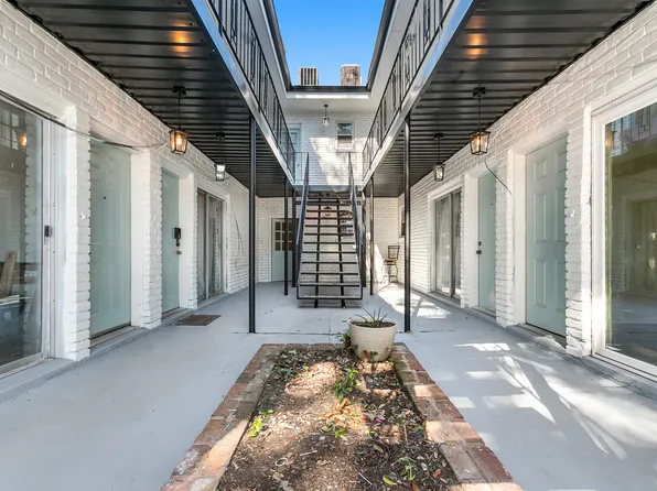 130 Labarre Dr, Metairie, LA 70001