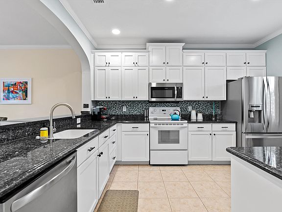 5th image of 4715 Serena Cir