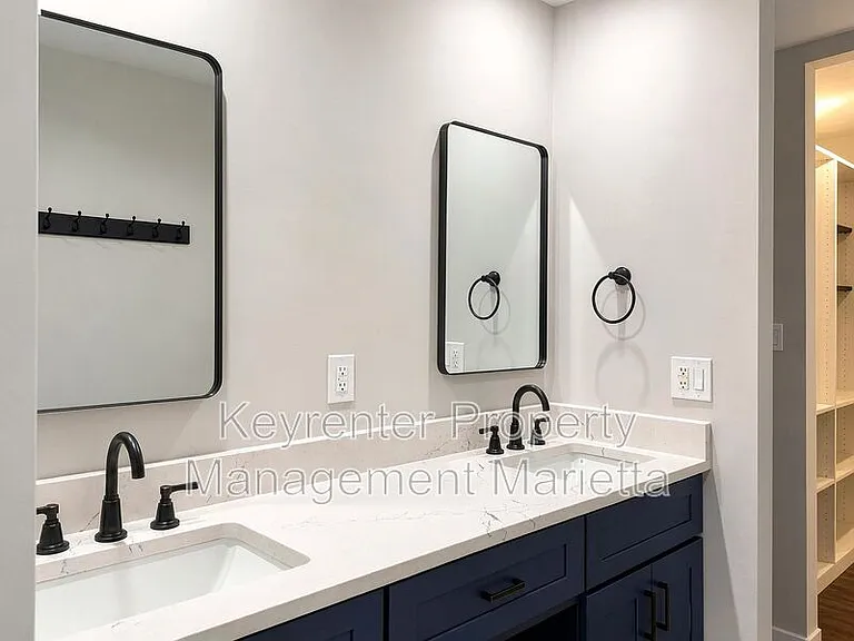 510 E Ponce De Leon Ave #N — Photo 32