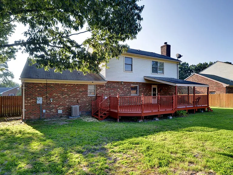 16 Natalie Dr — Photo 33