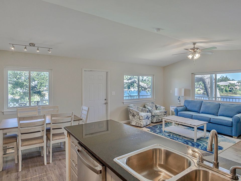 1st image of 240 Harmon Ave #101