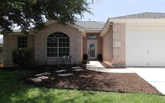 4th image of 806 Sunflower Dr