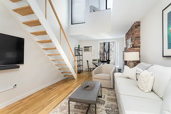 Rented by Living New York | media 15