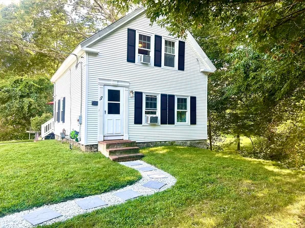 17 Cutler St, Medway, MA 02053