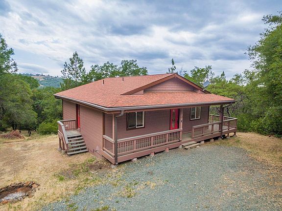 4th image of 10416 Crowsnest Ln