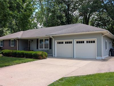 2006 Colonial Dr, Pittsburg, KS, 66762