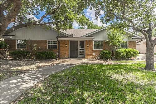 2719 Whispering Trail Cir Photo 1