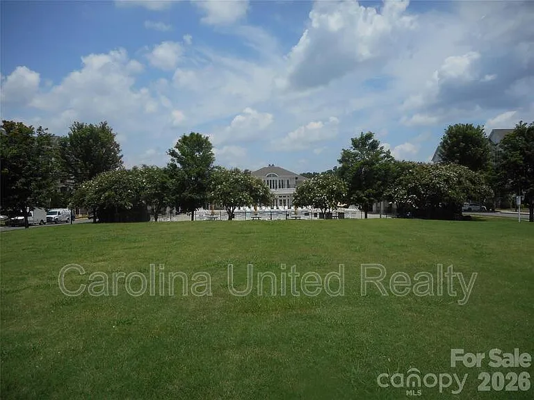 5860 Glassport Ln #504 — Photo 33