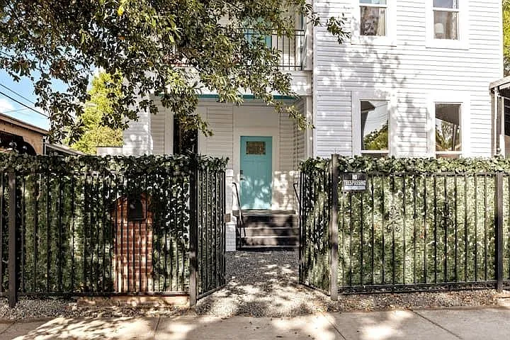 10 bed, 9.0 bath, 5000 sqft, $6,500 — Photo 3