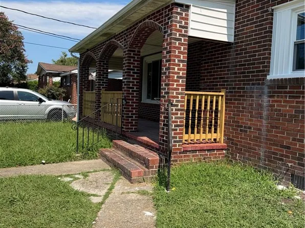 726 Marcus St, Chesapeake, VA 23320