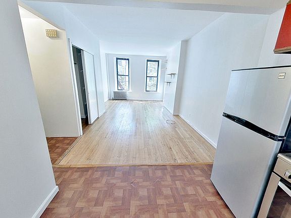 2nd image of 401 E 62nd St APT 3C