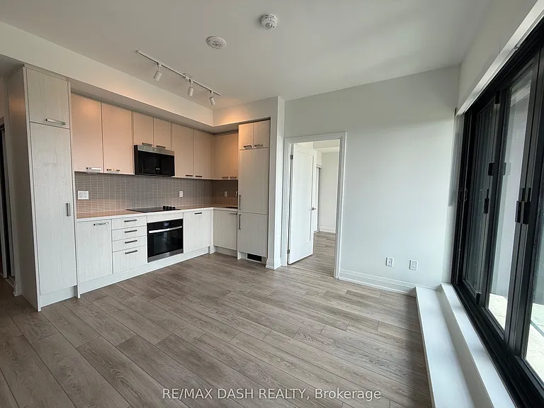 20 Soudan Ave #3804 — Photo 21