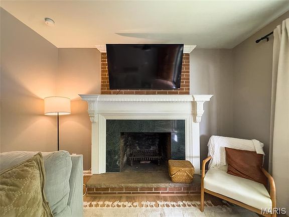 4th image of 2035 Valmont Dr