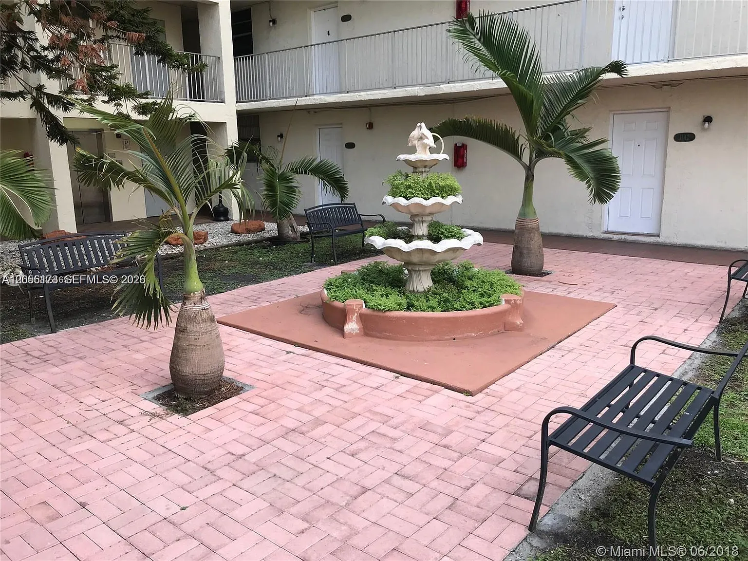 Samari Lake East Condo — Photo 4
