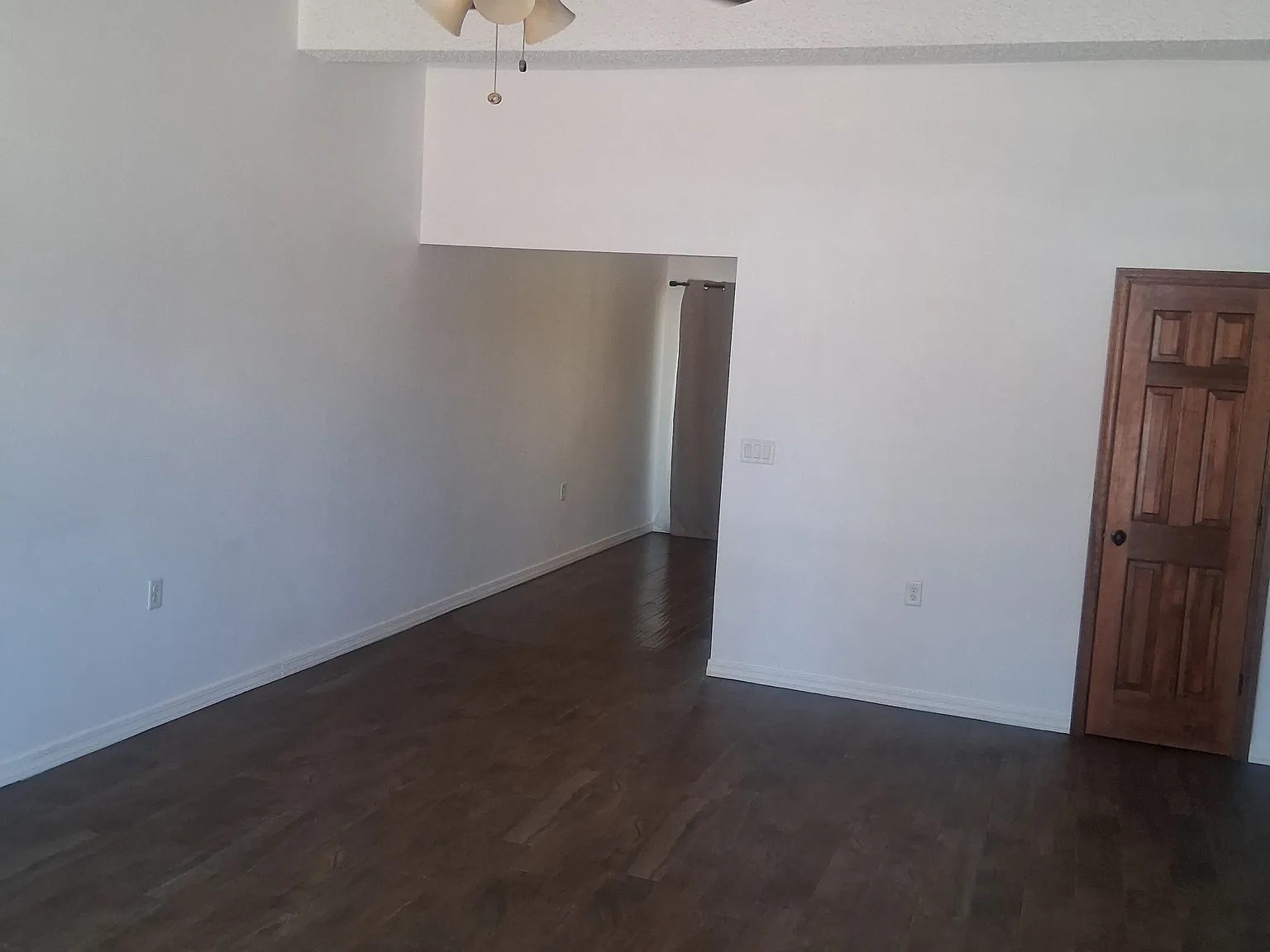 2 bed, 1.5 bath, 1200 sqft, $1,350 — Photo 2