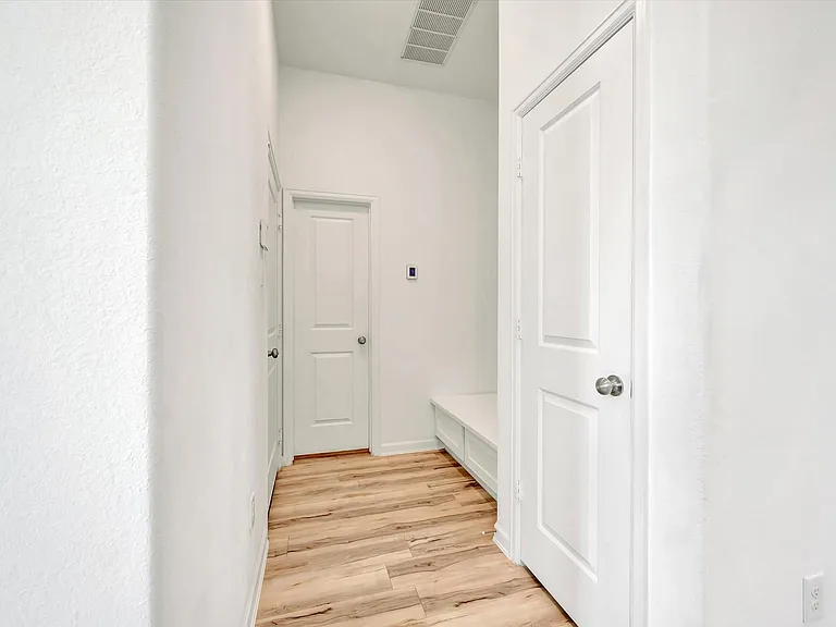 10630 Cabot Trl — Photo 5