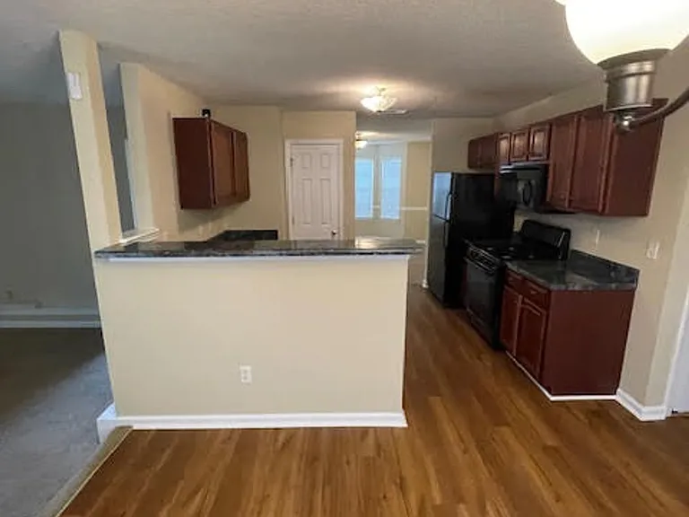 4202 Fortune Point — Photo 12