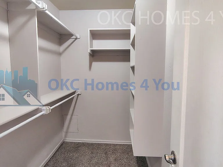 606 Garrison Ln — Photo 17