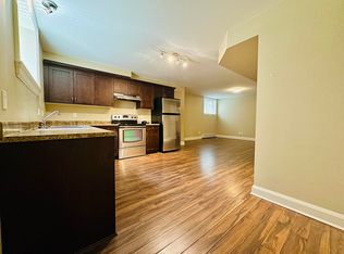 2895 Edgemont Blvd, North Vancouver, BC V7R 2N3