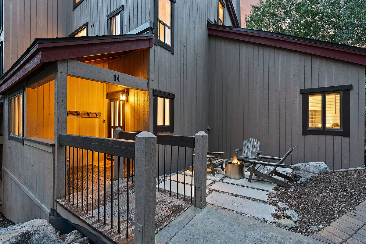 Building Photo - 3094 Booth Falls Rd #14
