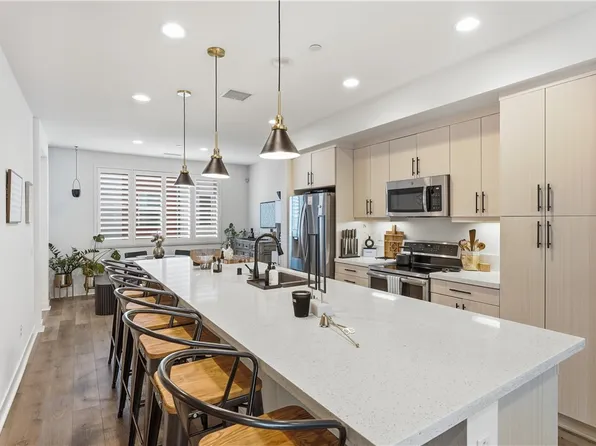 9942 Artesia Blvd Unit 708, Bellflower, CA 90706
