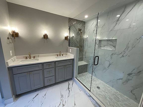 Owners Suite Bath