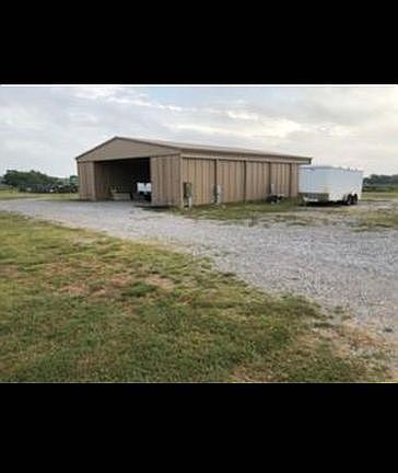 Carport with 2 RV hookups