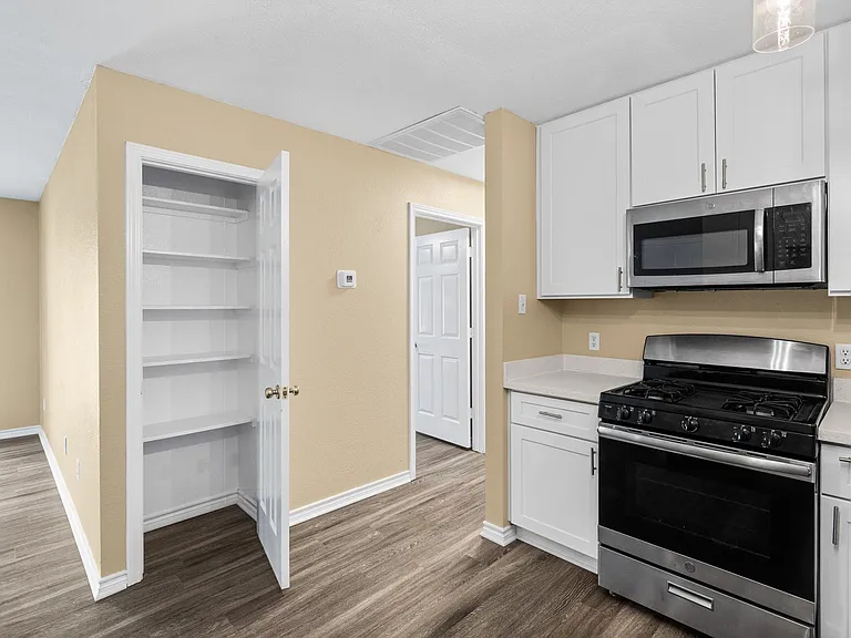 8103 Willet Trl — Photo 12
