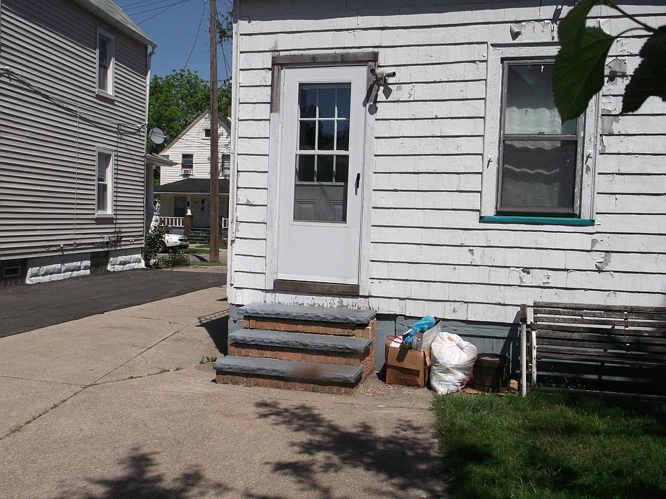 2nd image of 3622 W 46th St