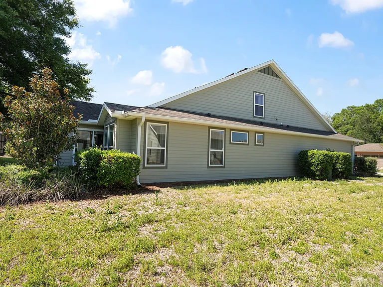 3441 NW 56th Ave — Photo 49