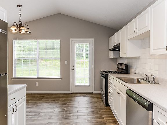 3rd image of 123 Samanthas Way
