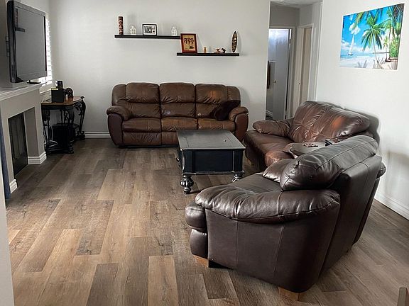 3rd image of 27708 Moonridge Dr