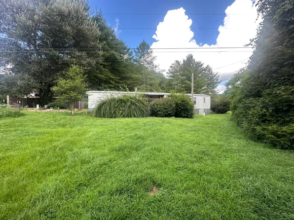 630 Gray Gap Rd, Burkesville, KY 42717