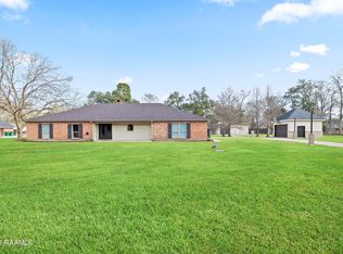 317 Interlaken Dr, New Iberia, LA 70563