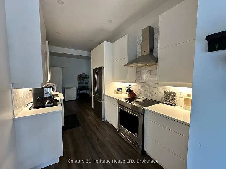 591 Niagara Blvd #9 — Photo 4