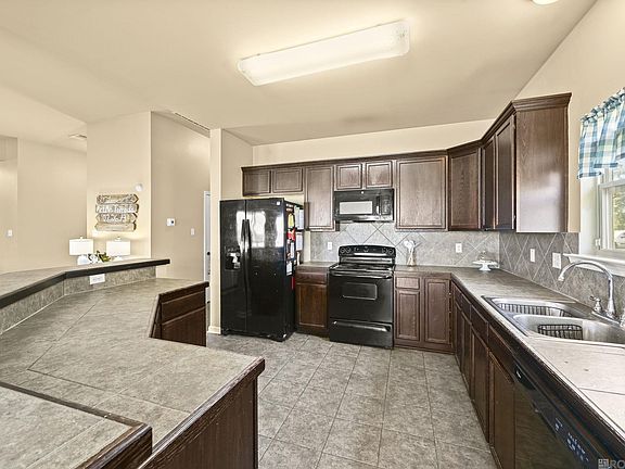 5th image of 42332 Devall Rd