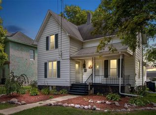 117 E 2nd St, Tipton, IA 52772