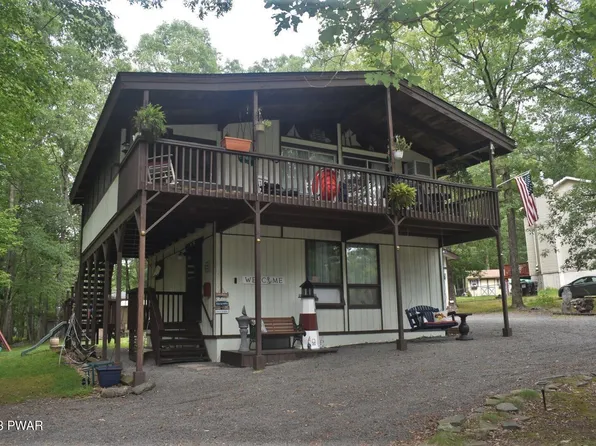 257 Oak Hill Rd, Hawley, PA 18428