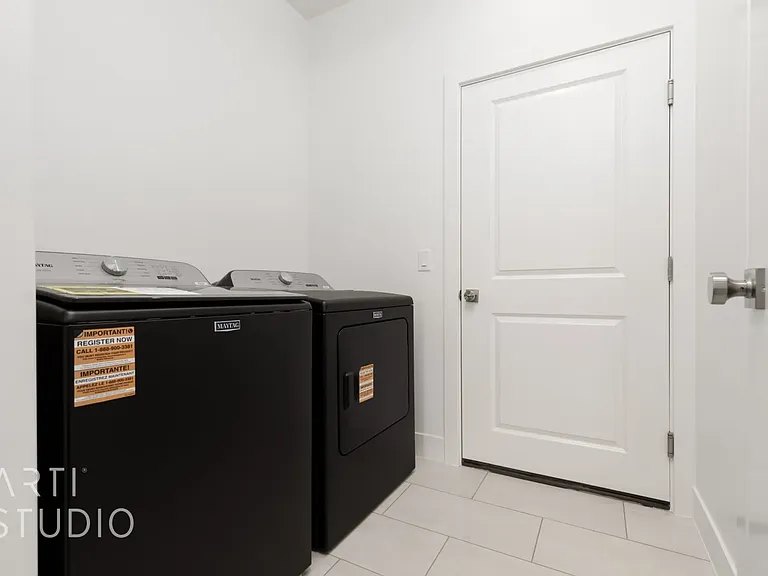 528 E 900 S — Photo 26