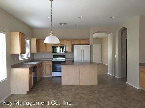 4th image of 22039 N 76th Ln