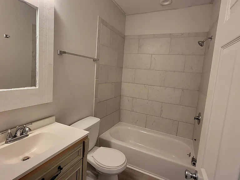 306 W Enterprise St — Photo 11