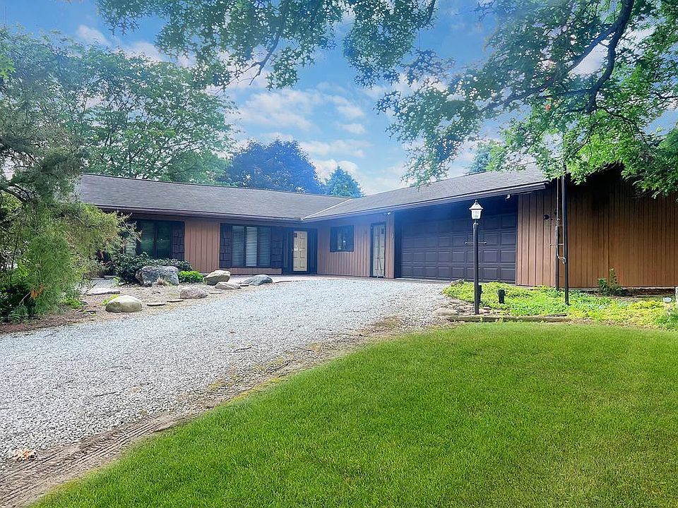 1st image of 1041 Township Road 1806