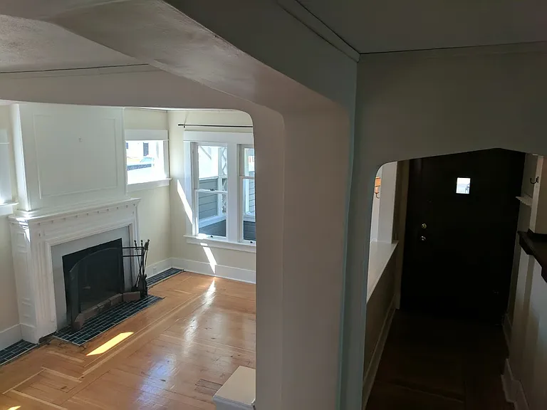 Nice Foyer for hanging coats