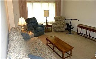 4th image of 751 Cheriton Dr