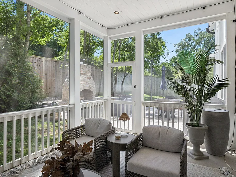 2203 Hobbs Rd — Photo 36