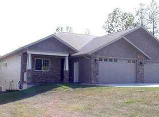 5206 W Arrowhead Rd, Duluth, MN 55811